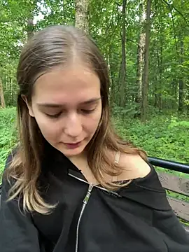 Snapshot of Bamby_bump chatting on 07-18-26, 02:32 Bamby bump online show from 07-18-26, 02:32