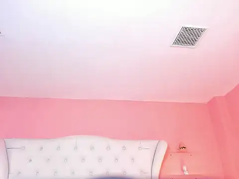 Snapshot of Miss_serena chatting on 06-17-26, 02:51 Miss serena online show from 06-17-26, 02:51