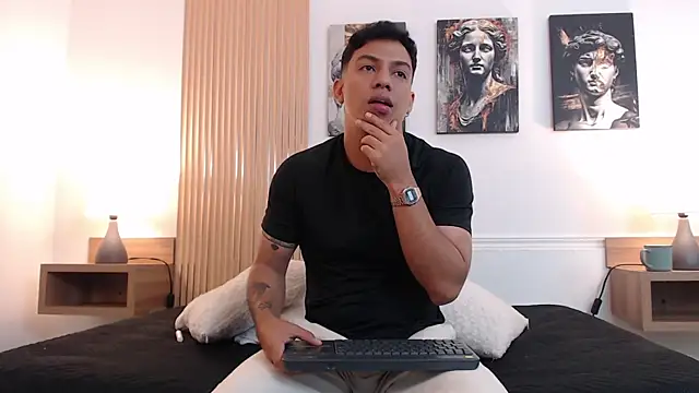 Snapshot of Diego_salvatore chatting on 06-17-26, 05:47 Diego salvatore online show from 06-17-26, 05:47