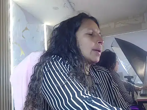Danna Sg online show from 07-19-26, 02:10