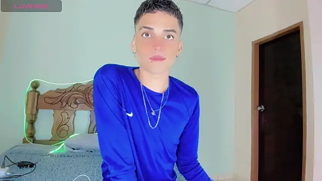 latino boyy  online show from 07-26-26, 04:20
