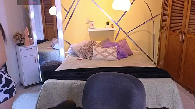 Allison cute19 online show from 05-30-26, 07:55
