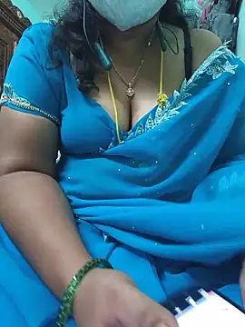 Snapshot of Tamil-kaviya98 chatting on 06-19-26, 09:40 Tamil-kaviya98 online show from 06-19-26, 09:40
