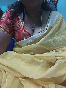 Snapshot of Tamil-kaviya98 chatting on 06-20-26, 05:27 Tamil-kaviya98 online show from 06-20-26, 05:27