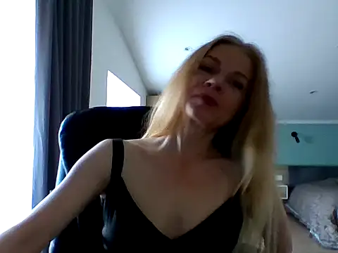 Snapshot of Tina5394 chatting on 06-22-26, 05:26 Tina5394 online show from 06-22-26, 05:26