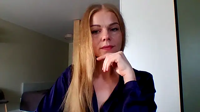 Snapshot of Tina5394 chatting on 06-27-26, 05:01 Tina5394 online show from 06-27-26, 05:01