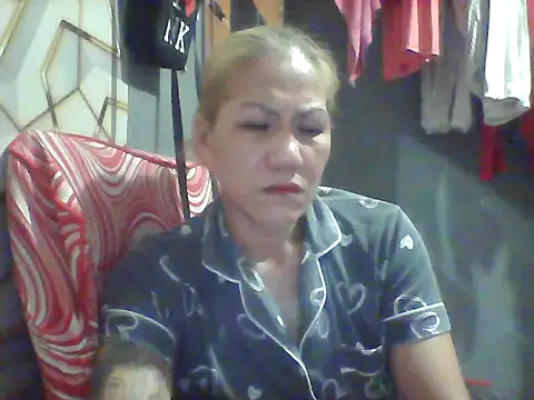 Snapshot of pinayheartaker chatting on 07-15-26, 11:04 pinayheartaker online show from 07-15-26, 11:04