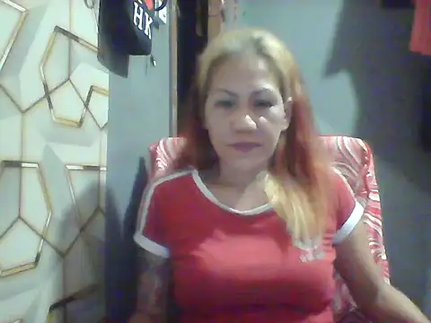 Snapshot of pinayheartaker chatting on 07-16-26, 01:28 pinayheartaker online show from 07-16-26, 01:28