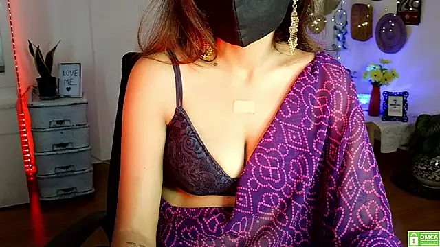 Yalinahotty online show from 06-09-26, 02:23