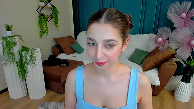 Snapshot of FlirtySpark chatting on 06-09-26, 06:47 FlirtySpark online show from 06-09-26, 06:47