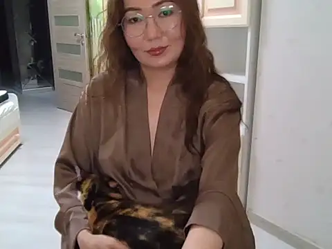 soraisaa online show from 05-31-26, 07:04