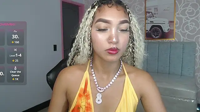 Snapshot of CamilaVixen_ch chatting on 07-16-26, 01:50 CamilaVixen ch online show from 07-16-26, 01:50