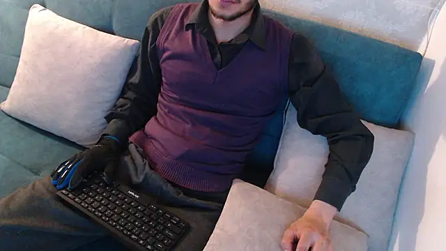 Snapshot of kreyiko_ chatting on 05-30-26, 07:00 kreyiko online show from 05-30-26, 07:00