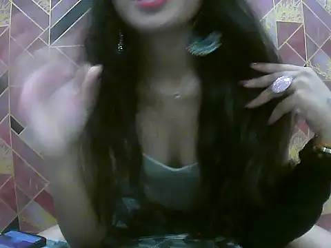 Hot-Mahiraa online show from 05-30-26, 08:39