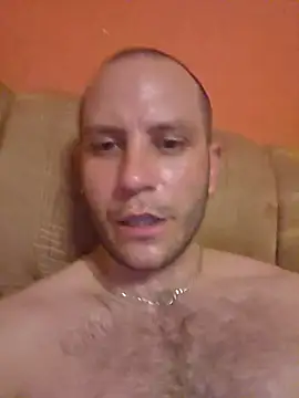 Snapshot of Salvatore96187 chatting on 08-05-26, 10:33 Salvatore96187 online show from 08-05-26, 10:33