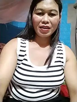 Snapshot of -Hatybi- chatting on 06-05-26, 06:42 -Hatybi- online show from 06-05-26, 06:42