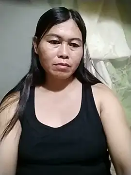Snapshot of -Hatybi- chatting on 06-17-26, 01:56 -Hatybi- online show from 06-17-26, 01:56