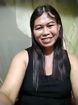 Snapshot of -Hatybi- chatting on 06-18-26, 02:23 -Hatybi- online show from 06-18-26, 02:23