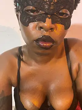 Snapshot of Honeybeespecial chatting on 06-11-26, 11:25 Honeybeespecial online show from 06-11-26, 11:25