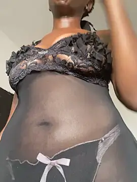 Snapshot of Honeybeespecial chatting on 06-15-26, 03:36 Honeybeespecial online show from 06-15-26, 03:36