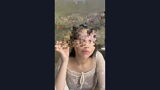 Snapshot of Alicekitty67 chatting on 07-03-26, 03:07 Alicekitty67 online show from 07-03-26, 03:07
