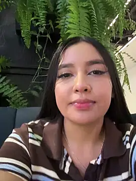 Snapshot of HaileyBieber_ chatting on 06-12-26, 11:25 HaileyBieber online show from 06-12-26, 11:25