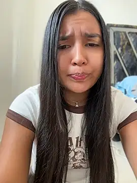 Snapshot of HaileyBieber_ chatting on 07-15-26, 03:50 HaileyBieber online show from 07-15-26, 03:50