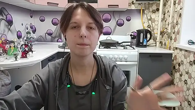 Snapshot of Saranade chatting on 05-29-26, 05:11 Saranade online show from 05-29-26, 05:11
