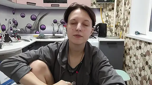 Snapshot of Saranade chatting on 05-30-26, 05:10 Saranade online show from 05-30-26, 05:10