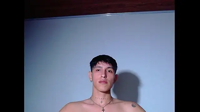 Snapshot of rowanbig chatting on 07-09-26, 03:21 rowanbig online show from 07-09-26, 03:21
