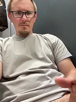 Hardpaul85 online show from 07-17-26, 02:13