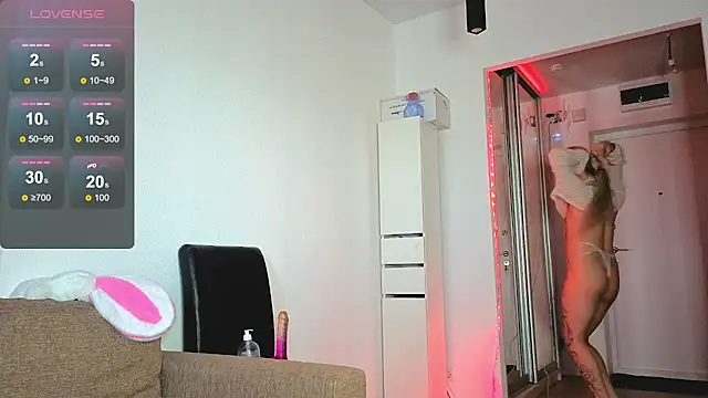 Snapshot of Chloecherry chatting on 06-09-26, 05:13 Chloecherry online show from 06-09-26, 05:13