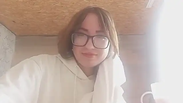 OliviaMoment online show from 06-11-26, 09:18