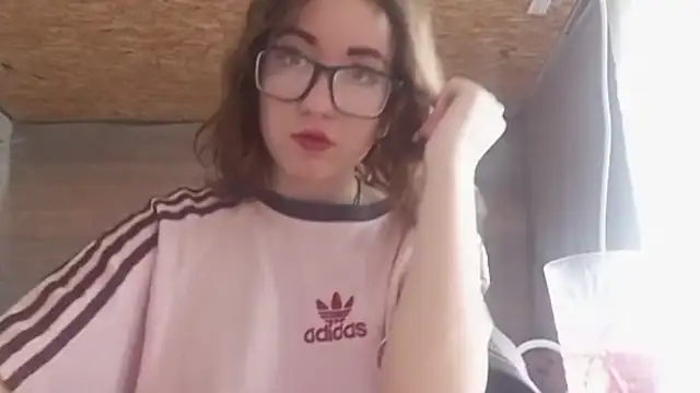 OliviaMoment online show from 06-30-26, 08:59