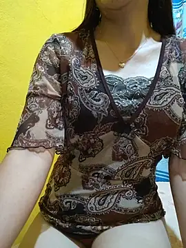 Snapshot of MsCaramel_Love chatting on 06-12-26, 11:42 MsCaramel Love online show from 06-12-26, 11:42