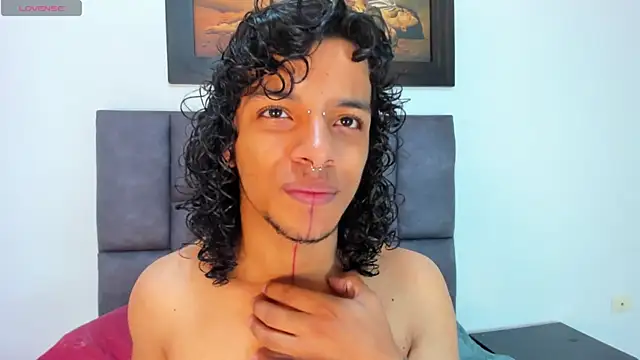 Lucas cruz1 online show from 07-24-26, 03:15