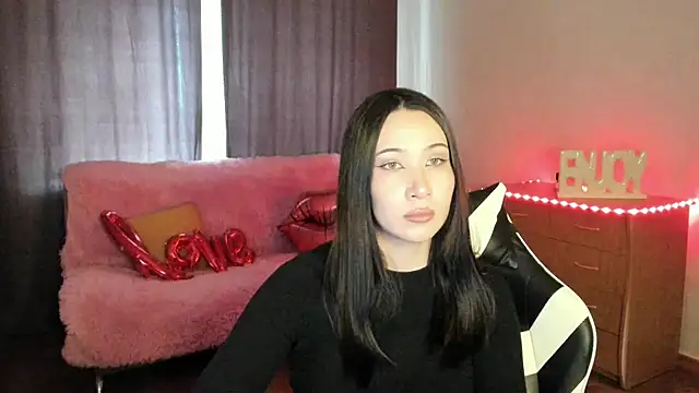 Snapshot of PlayMiss chatting on 06-02-26, 08:05 PlayMiss online show from 06-02-26, 08:05