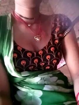 Snapshot of Cut_means47 chatting on 07-13-26, 12:46 Cut means47 online show from 07-13-26, 12:46