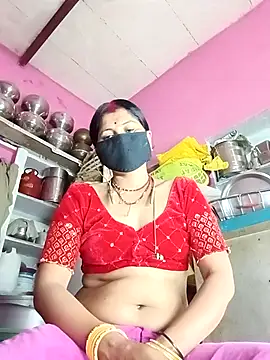 Snapshot of Cutleun2 chatting on 07-17-26, 10:36 Cutleun2 online show from 07-17-26, 10:36