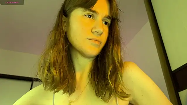 Snapshot of agniia257 chatting on 06-09-26, 06:41 agniia257 online show from 06-09-26, 06:41