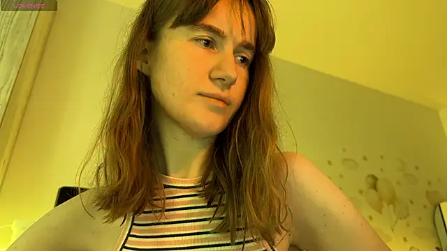 Snapshot of agniia257 chatting on 06-18-26, 03:16 agniia257 online show from 06-18-26, 03:16