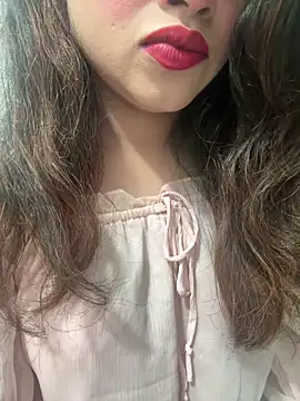 Yours riya11 online show from 06-12-26, 07:57