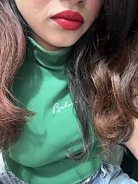 Yours riya11 online show from 06-20-26, 04:10