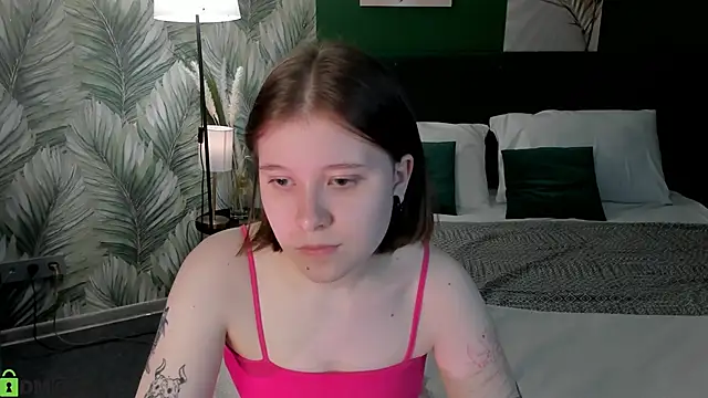 Snapshot of Kylie-Voss chatting on 06-10-26, 02:56 Kylie-Voss online show from 06-10-26, 02:56
