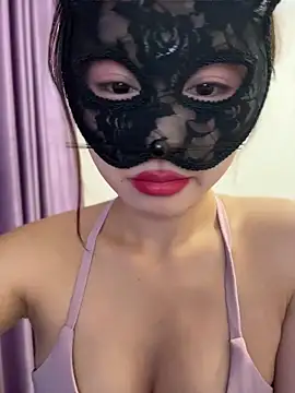 Snapshot of HiLILI-00 chatting on 07-15-26, 03:50 HiLILI-00 online show from 07-15-26, 03:50