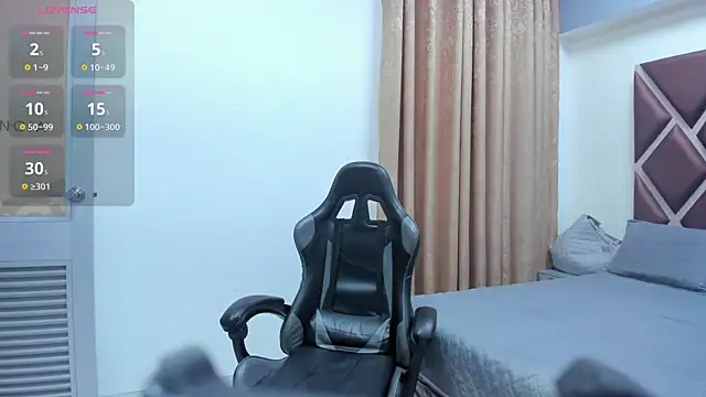 Snapshot of Ithan_Hott chatting on 07-15-26, 04:07 Ithan Hott online show from 07-15-26, 04:07