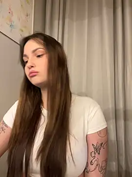 Snapshot of Reilbellll chatting on 07-18-26, 11:19 Reilbellll online show from 07-18-26, 11:19