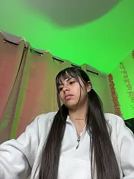 Snapshot of Candy_ec chatting on 07-20-26, 01:35 Candy ec online show from 07-20-26, 01:35