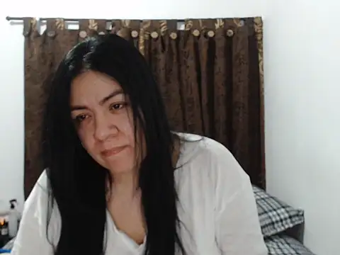 Luna-dark online show from 07-14-26, 02:38