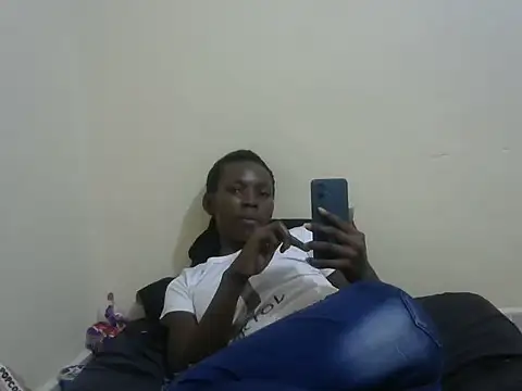 Snapshot of cute_avy0 chatting on 07-01-26, 09:44 cute avy0 online show from 07-01-26, 09:44